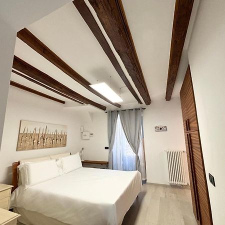 Ferienwohnung La Casa Di Ale Como Exterior foto